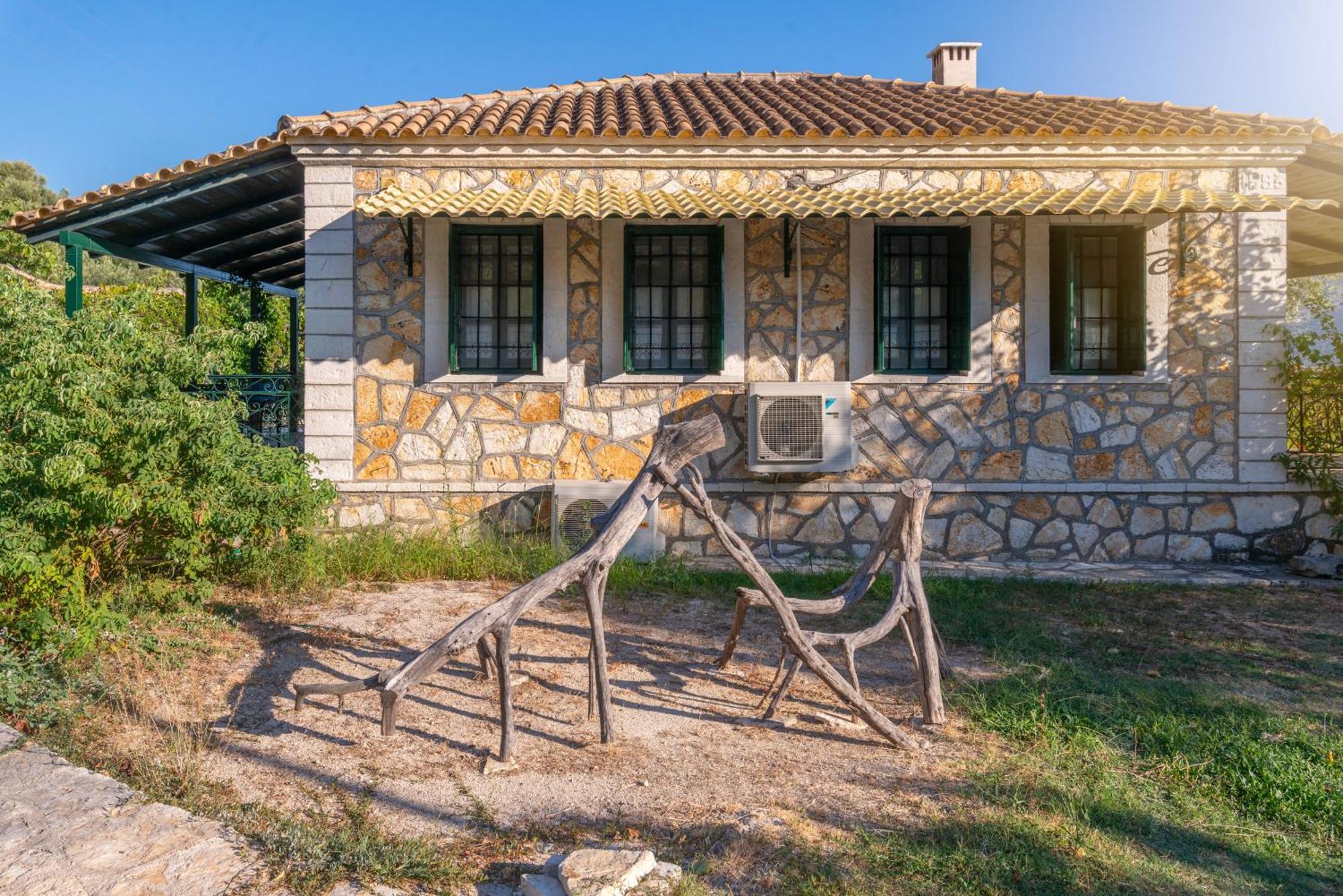 Liodentro - Olea Villa Plataria Eksteriør billede